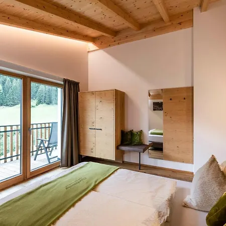 Unterlutaschg-Chalet Appartement Am Hof Slingia Exterior photo