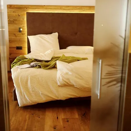 Unterlutaschg-Chalet Appartement Am Hof Slingia Exterior photo